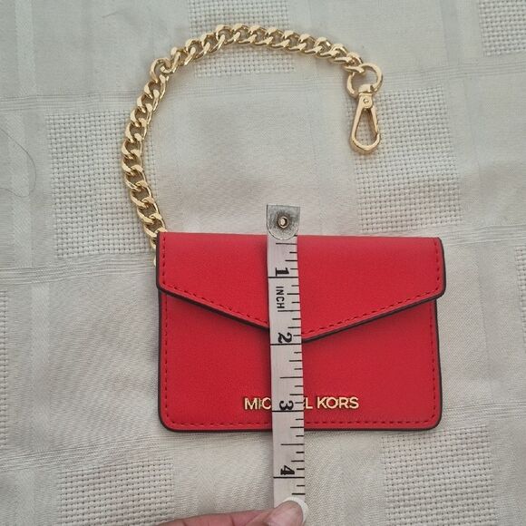 HOST PICK🥳 Michael Kors Scarlet Card Holder with Gold Chain - Picture 8 of 16